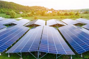 Concepto Ingeniero Independiente para proyectos de energía solar y eficiencia energética